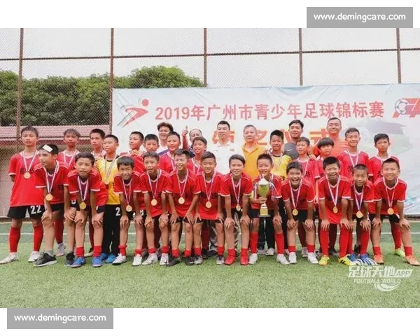 以足球青训为核心推动校园与职业体系协同发展的创新路径研究